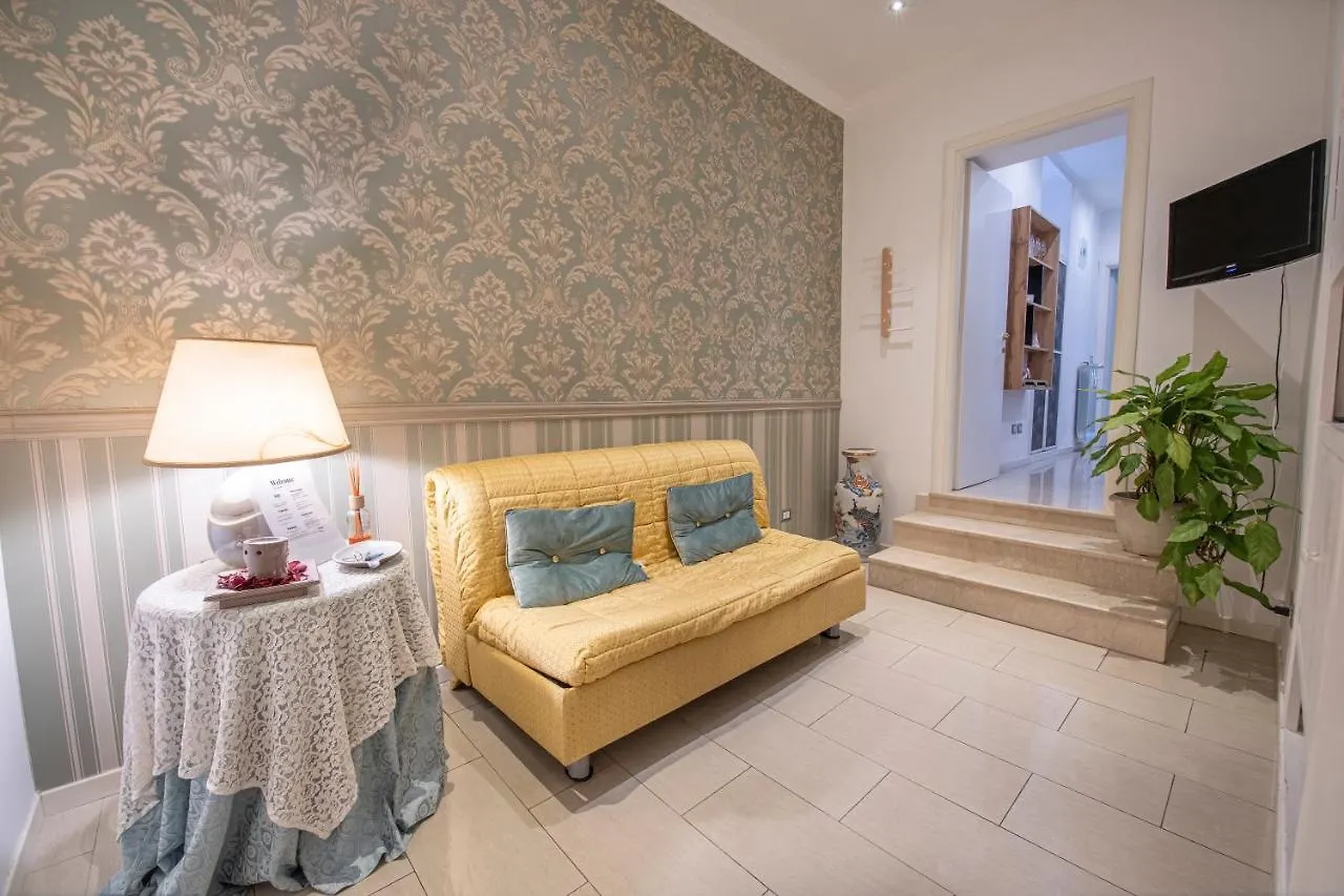 Ferienwohnung Refuge On Piazza Re Di Roma