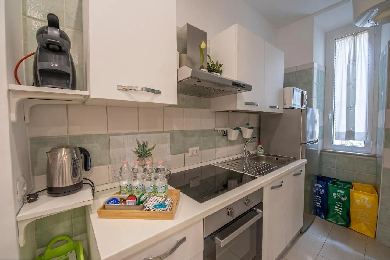 Ferienwohnung Refuge On Piazza Re Di Roma Apartment Rom
